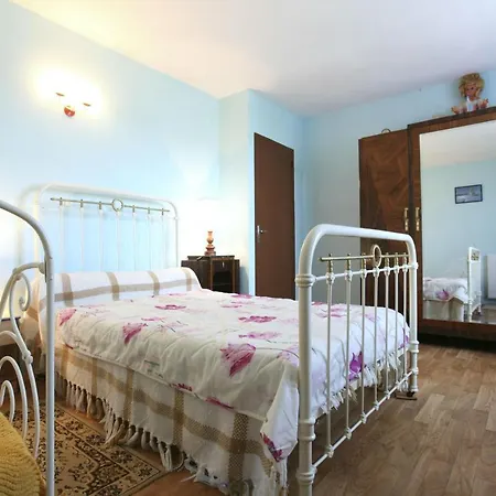 Holiday home Les Planettes Saint-Sernin-les-Lavaur