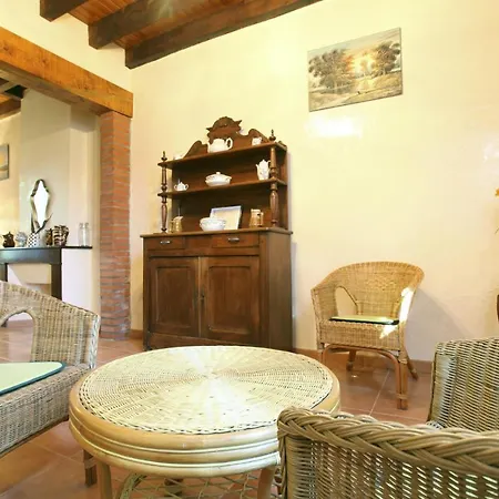 Holiday home Les Planettes
